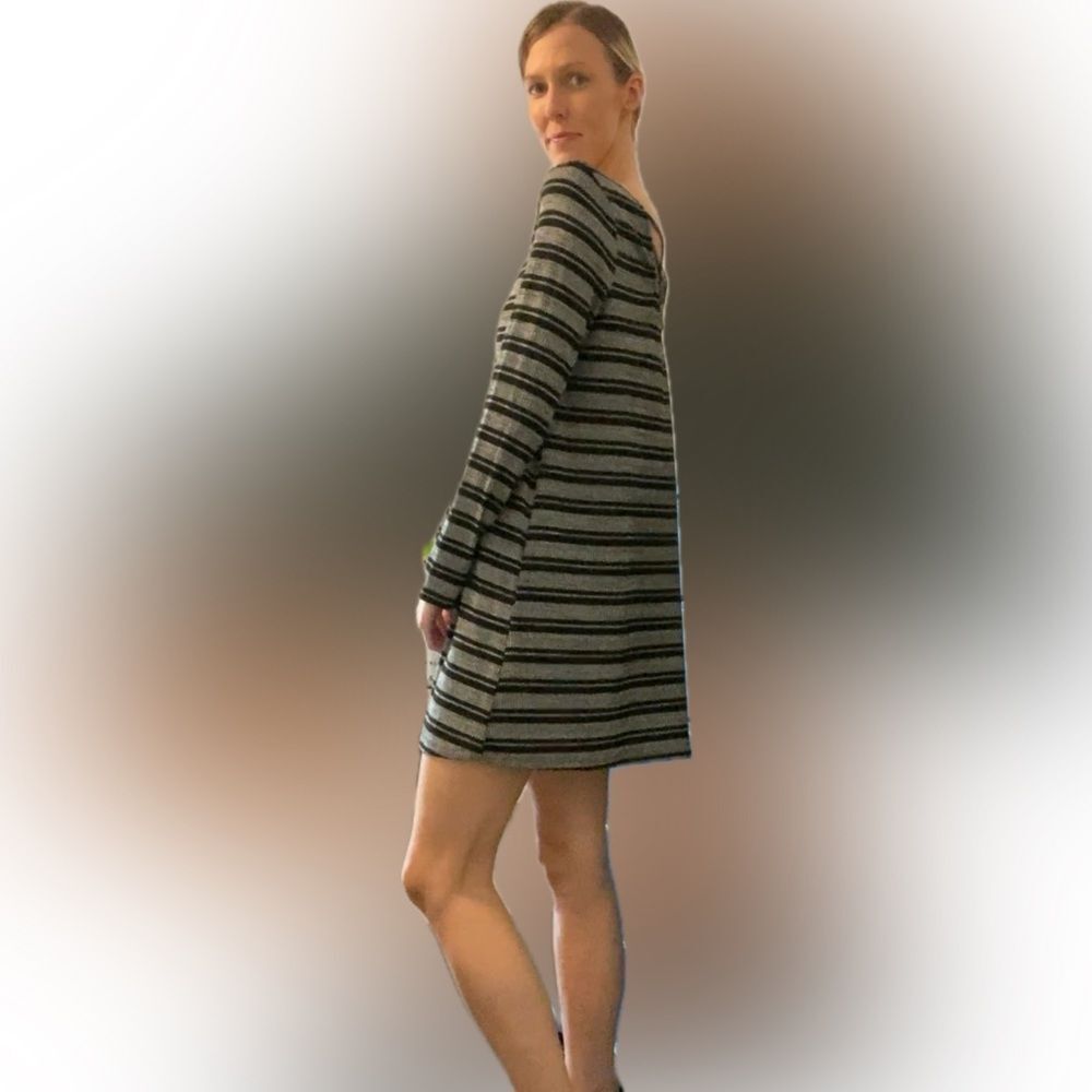 Everly Grey Black Striped Long Sleeve Sweater Dress Sz Large